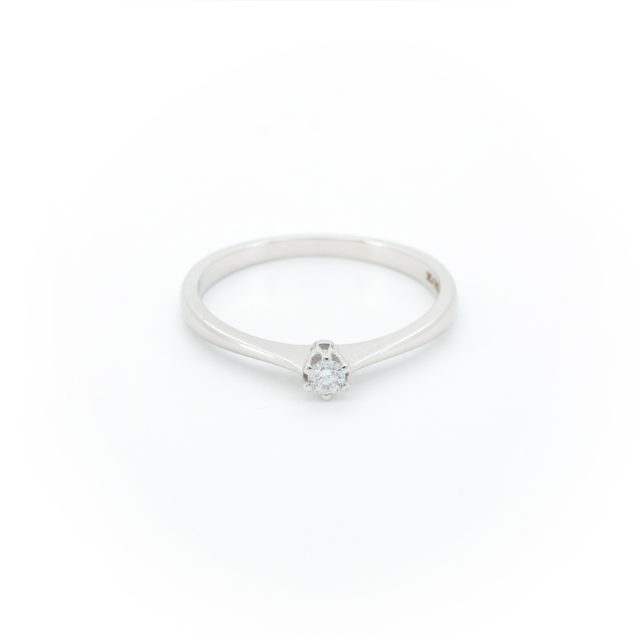 Round Cut Solitaire Diamond Ring