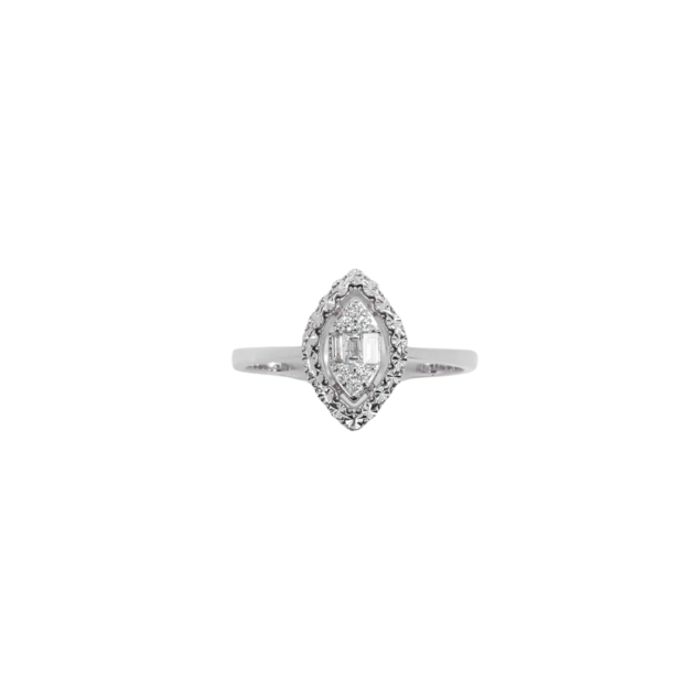 Baguette and Round Cut Diamond Ring
