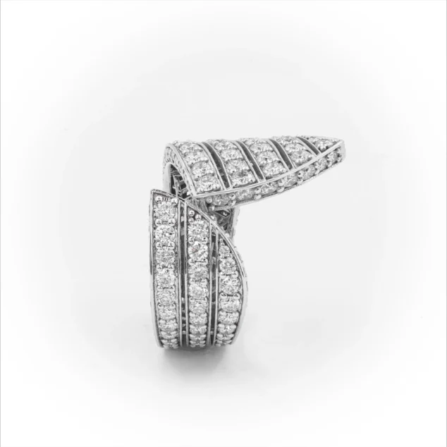 Round Cut Diamond Cocktail Ring