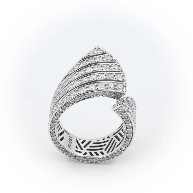 Round Cut Diamond Cocktail Ring